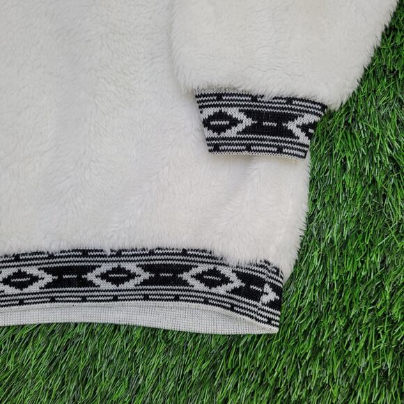 Vintage Parrinello Tribal Fuzzy Sweatshirt Womens XL 24x23 Raglan Boxy Baggy - Picture 3 of 9